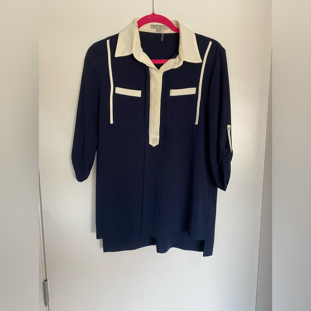 Alberto Makali Navy Chiffon Top with Silver Buttons | Women’s Size XS